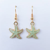 Flirty Starfishes earrings pastel green